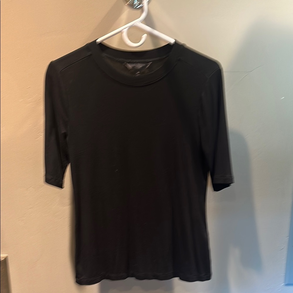 Banana Republic Charcoal Short Sleeve Tee XS